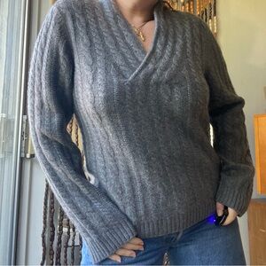 Cashmere Y2K vneck sweater